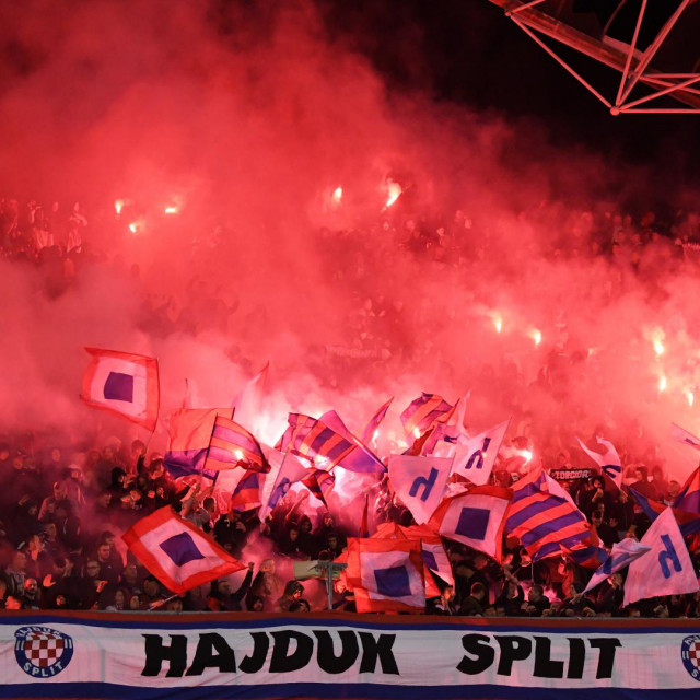 Bakljada Torcide na Poljudu