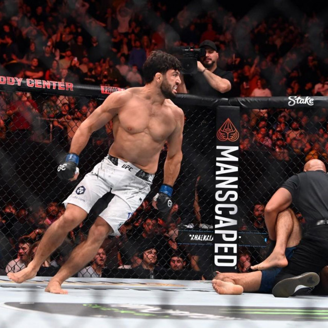 Arman Tsarukyan vs. Beneil Dariush