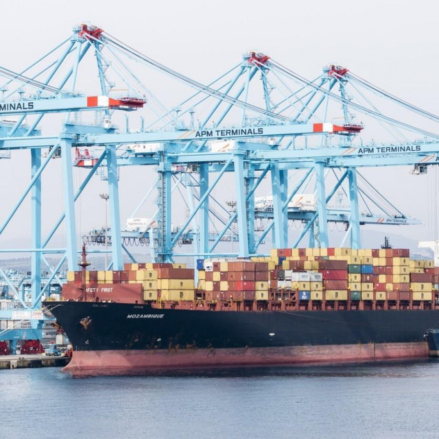 Luka Algeciras; ilustracija