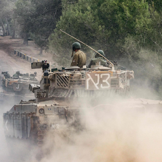 Izraelski tenk na granici s Gazom