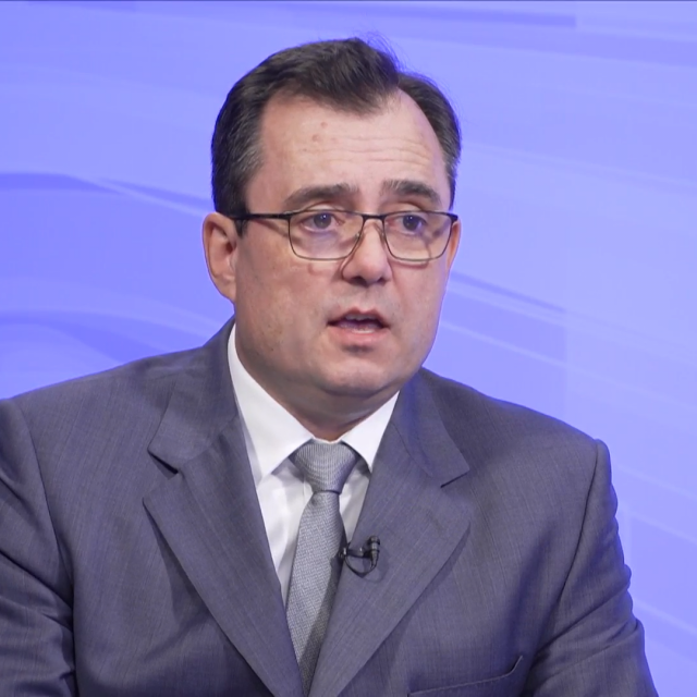 Predsjednik stranke Republika Damir Vanđelić izjavio je, upitan o pobačaju, da je nagon za rađanjem najjači nagon kod žene te da treba provjeriti zašto neke žene imaju kontranagon