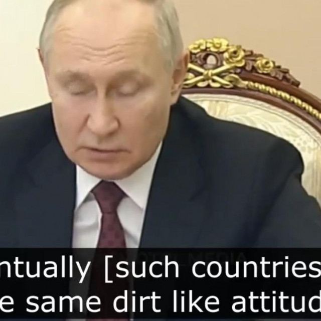 Vladimir Putin tijekom istupa u kojem je uputio poruku Latviji