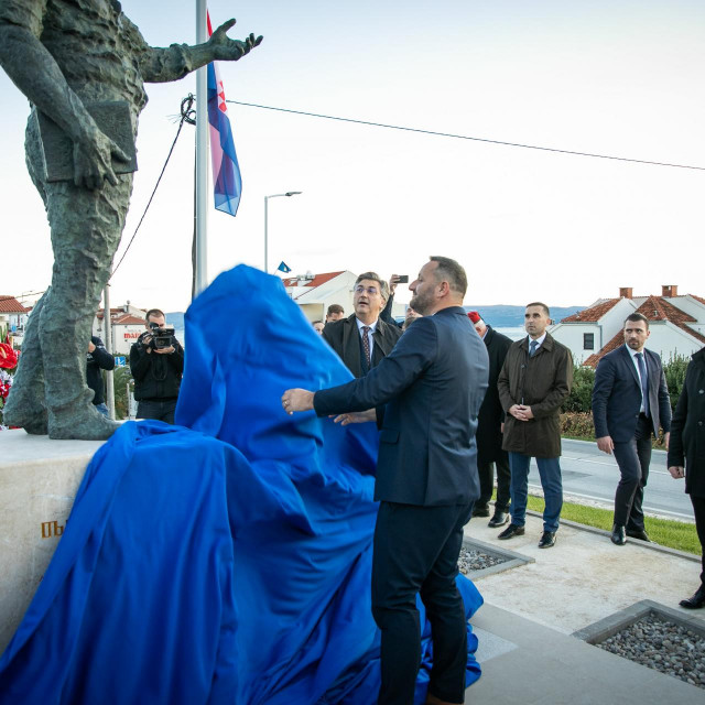 Andrej Plenkovic, Mijo Dropuljić, Tomo Medved, Branko Bačić
 