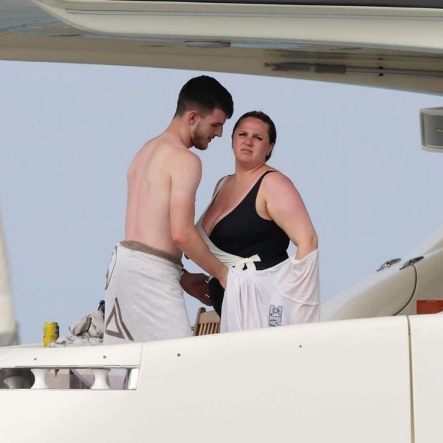 Declan Rice i Lauren Fryer na odmoru