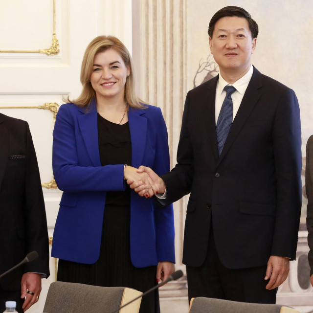 Zlatko Mateša, Nikolina Brnjac, Gaoa Zhidan
 