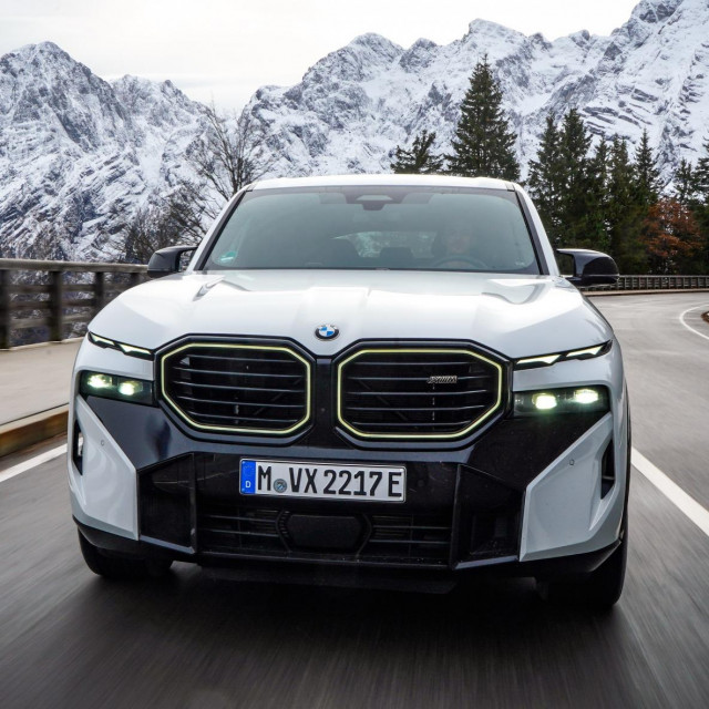 BMW XM 4.4 V8 PHEV
