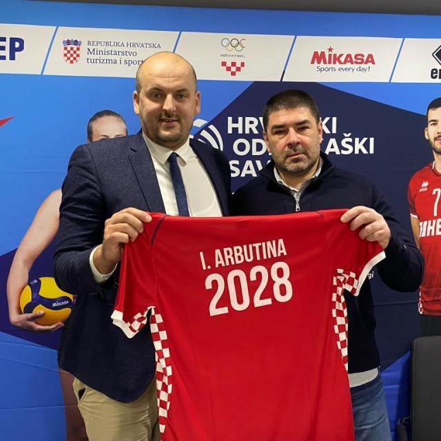 Predsjednik HOS-a Frane Žanić i Igor Arbutina na predstavljanju u Zagrebu