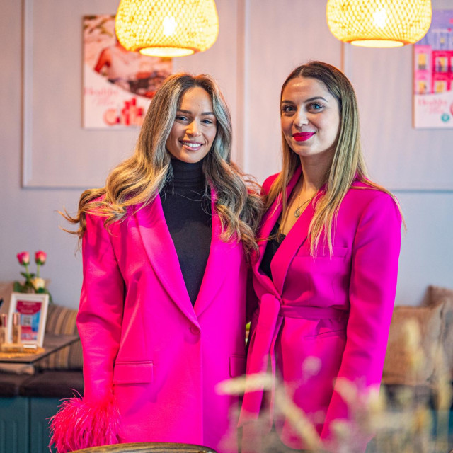 Tina Walme, ambasadorica Bourjois Hrvatska i Regina Matić, brand manager Bourjoisa