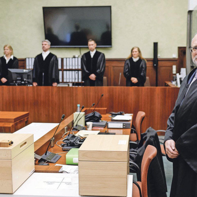 Tužitelji će za špijune koji su Rusima predali informacije o, između ostalog, sustavu protuzračne obrane Iris-T tražiti doživotni zatvor ako im se dokaže posebno teški slučaj izdaje