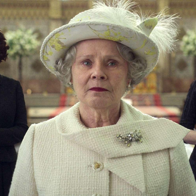 Olivia Colman, Imelda Staunton i Claire Foy