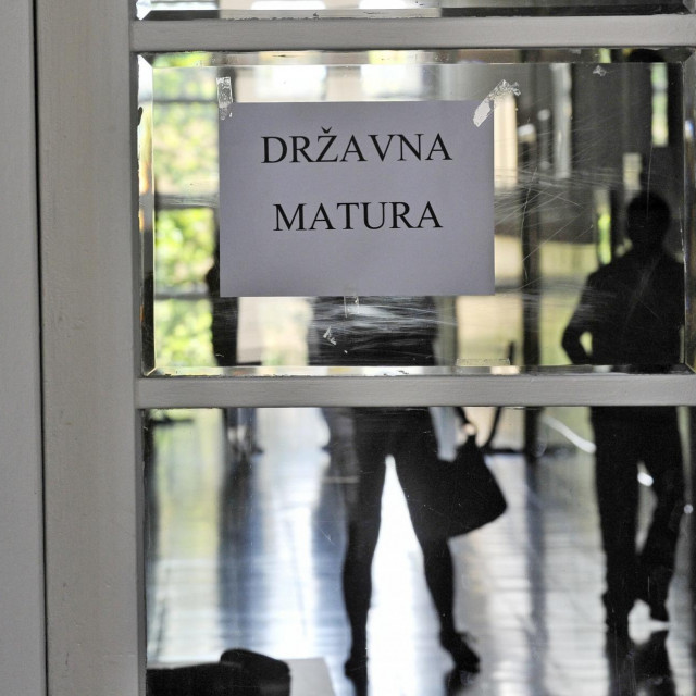 Eventualne promjene i prelazak na jedinstvenu razinu ispita neće se odraziti na maturu 2024. godine, budući da je ona već u pripremi