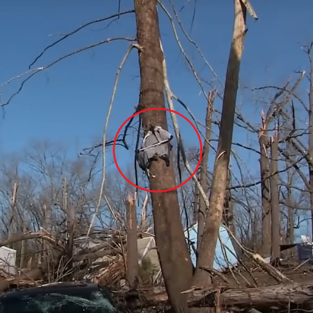 Beba završila u vrtlogu razornog tornada i preživjela