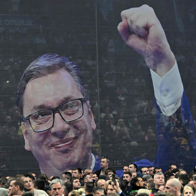 SNS i Aleksandar Vučić
