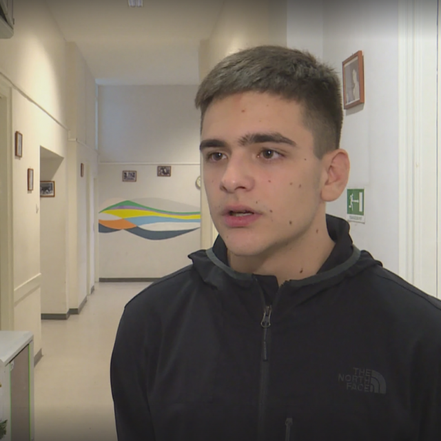 Srednjoškolac donator