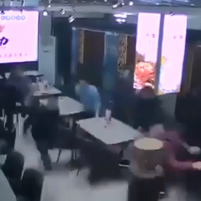 Snimljen trenutak potresa u Kini