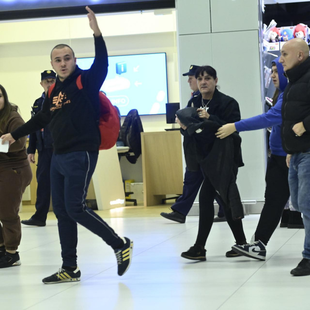 Dolazak oslobođenih BBB-ovaca u Zagreb (arhiva)