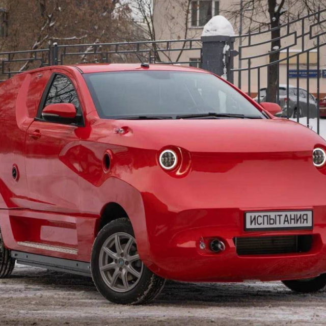 Amber, električni automobil