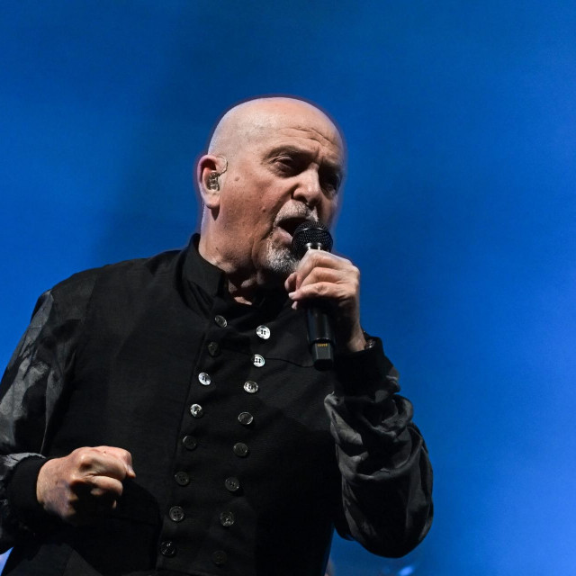 Peter Gabriel, Pariz