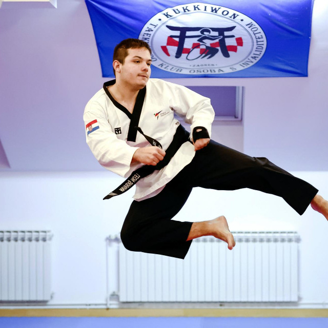 Leon Božo Škravan