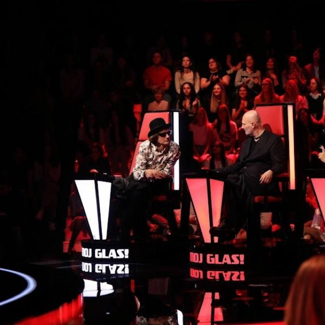 Mentori showa ‘The Voice‘