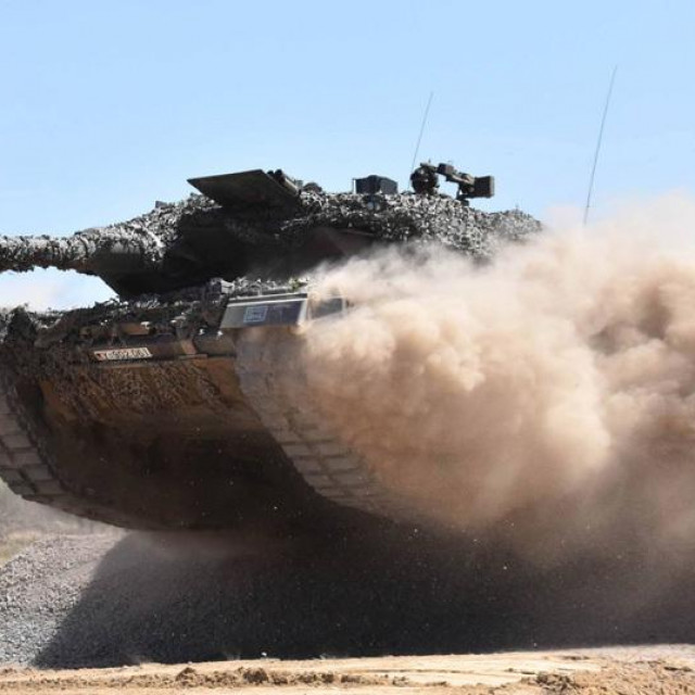 Njemački tenk Leopard 2 A5