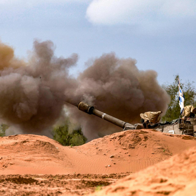 Izraelsko topništvo u akciji