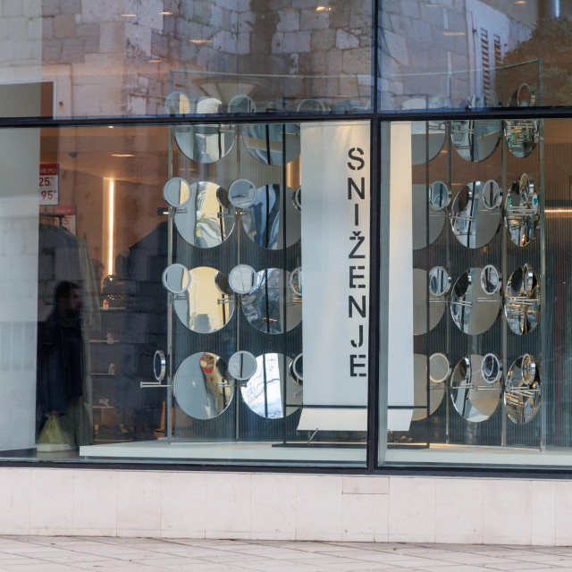 Sniženja u trgovini Zara u Marmontovoj ulici nisu izazvala veće gužve