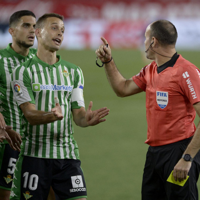 Antonio Mateu Lahoz i Sergio Canales
