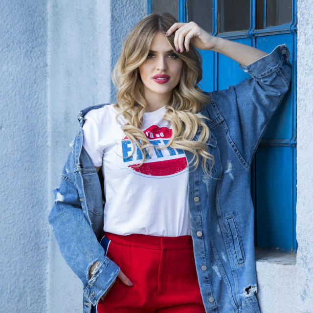 Zagreb, 120318.
Studio Hanza media.
Na fotografiji: Ivana Lovric, nova pjevacica grupe Colonija.