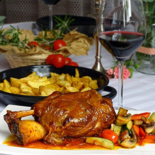 Gastro