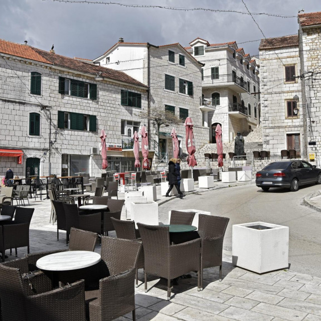 Središnji trg u Imotskom, ilustracija