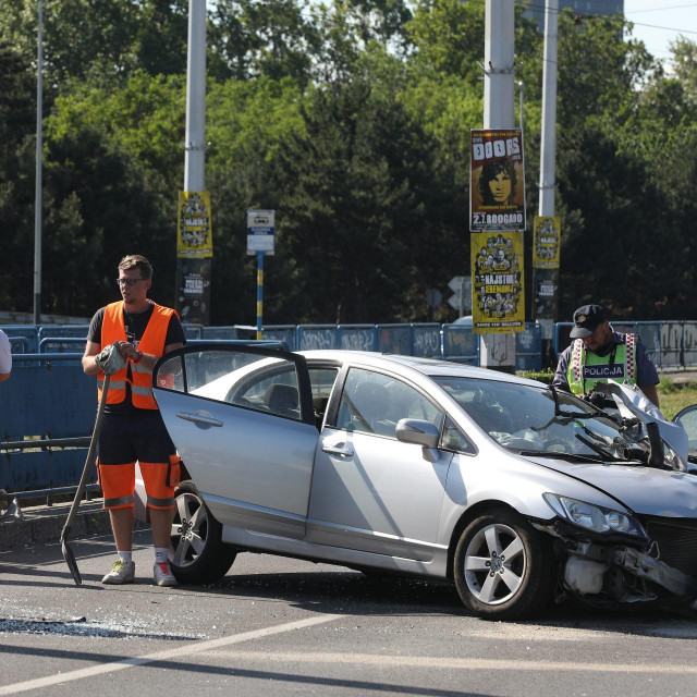 Prometna nesreca, ilustracija