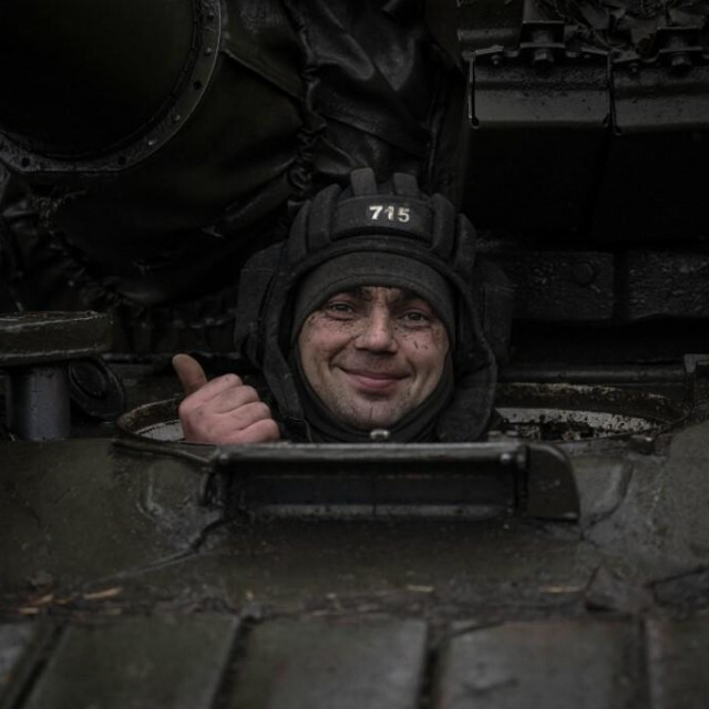 Ukrajinski tenkist kod Avdiivke: osmijeh govori sve