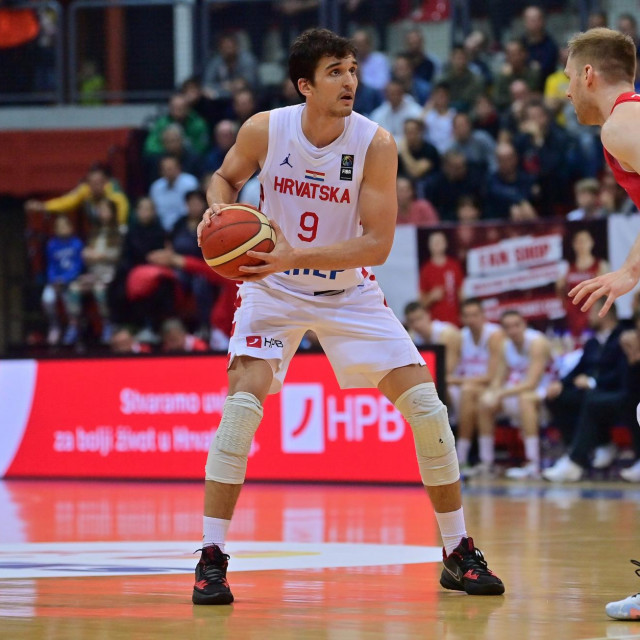 Toni Nakić