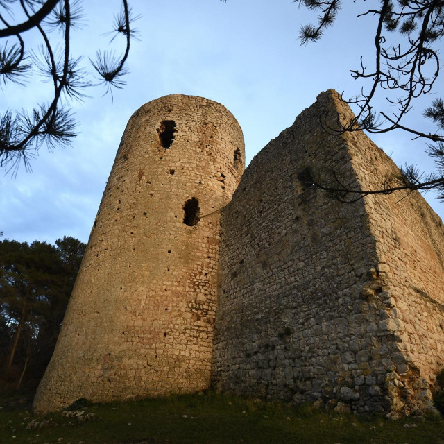 Utvrda Kličevica pored Benkovca
