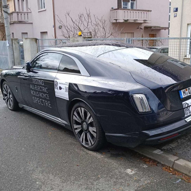 Rolls Royce Spectre u Zagrebu