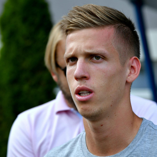 Zagreb, 280819.
Maksimirski stadion.
Dan nakon sto su se kvalificirali u Ligu prvaka u Dinamovoj mix zoni Nenad Bjelica i Dani Olmo odgovarali su na novinarska pitanja.