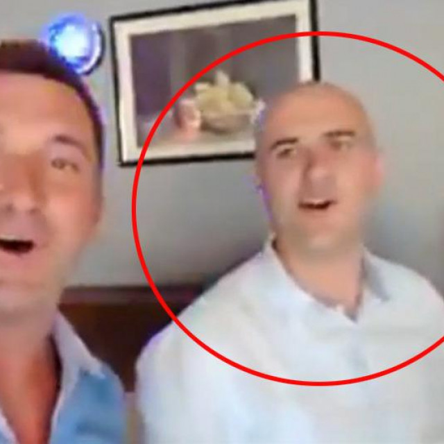 Glavni tajnik Domovinskog pokreta Josip Dabro (zaokružen na snimci)