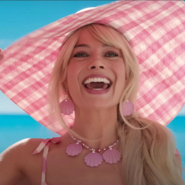 MARGOT ROBBIE in BARBIE, 2023, directed by GRETA GERWIG. Copyright WARNER BROS.,Image: 795110067, License: Rights-managed, Restrictions: Editorial use only. No merchandising or book covers. This is a publicly distributed handout. Access rights only, no license of copyright provided., Model Release: no, Credit line: WARNER BROS. - Album/Album/Profimedia