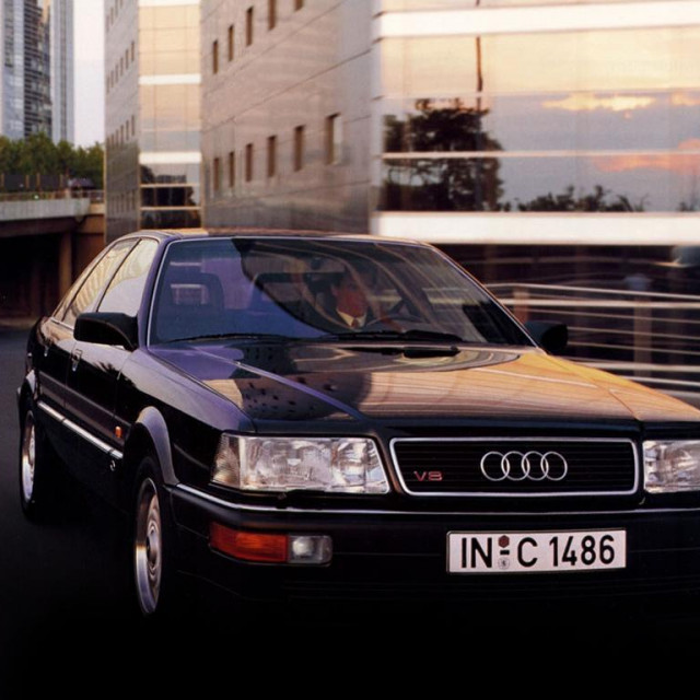 Audi V8
