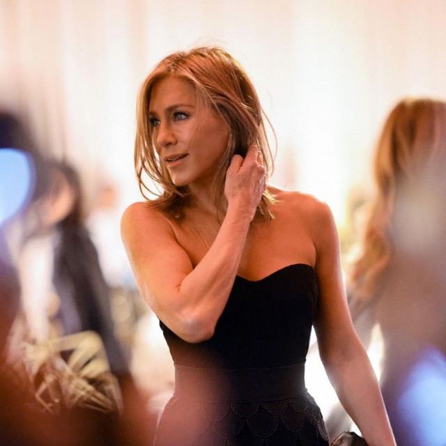 Jennifer Aniston 81. dodjela Zlatnog globusa