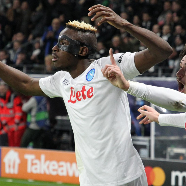 Victor Osimhen i Hviča Kvarachelia 