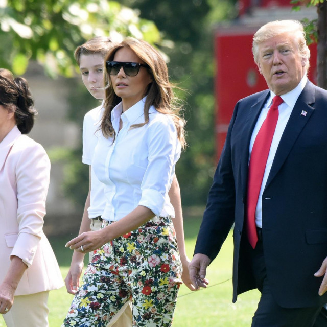 Amalija Knavs s kćeri Melanijom i zetom Donaldom Trumpom