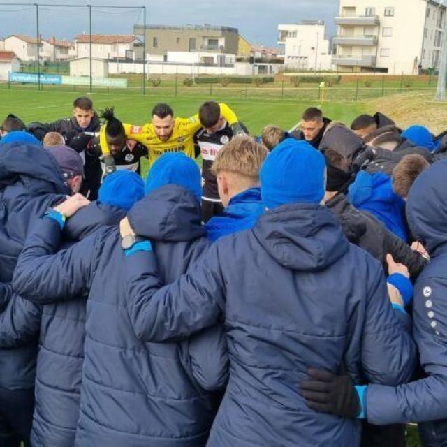 Pozdrav igrača Slavena Belupa