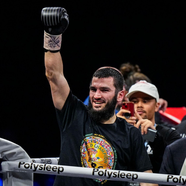 Artur Beterbiev