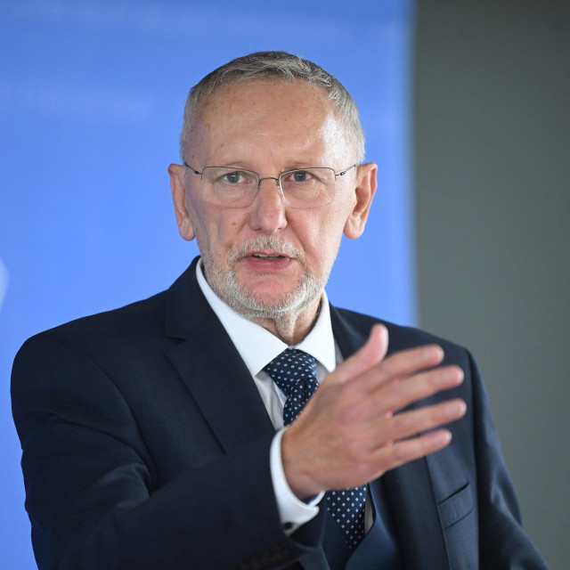 Davor Božinović