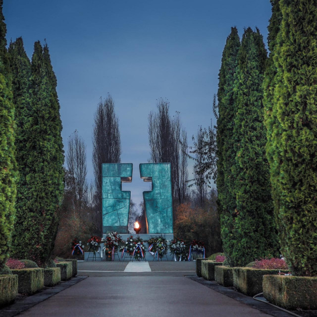 Memorijalno groblje u Vukovaru

 