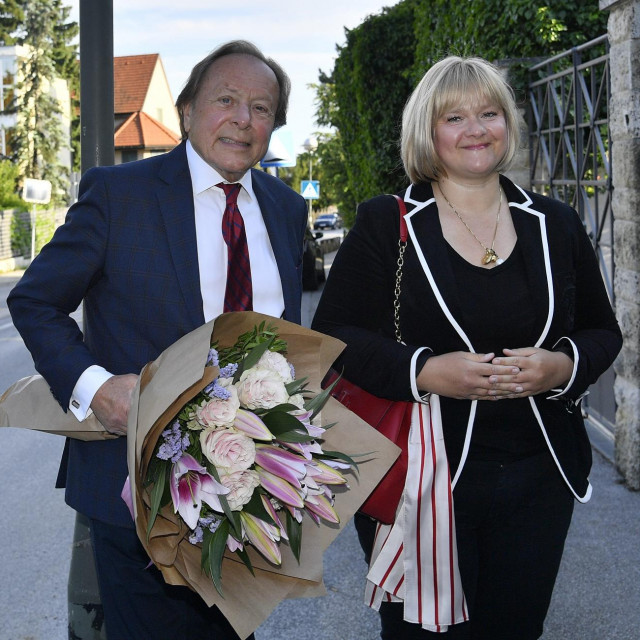  Miro Ungar sa suprugom