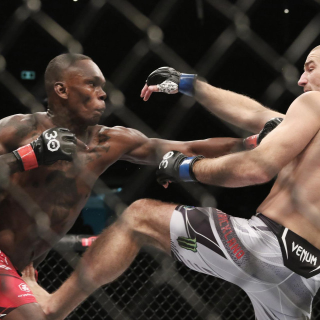 Israel Adesanya vs. Sean Strickland