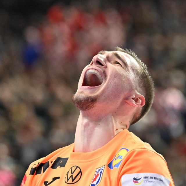 Dominik Kuzmanović
